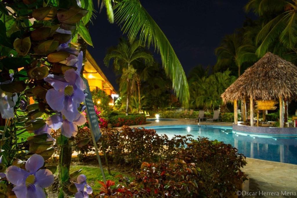 Hôtel Getaways At Pueblo Real à Quepos Extérieur photo